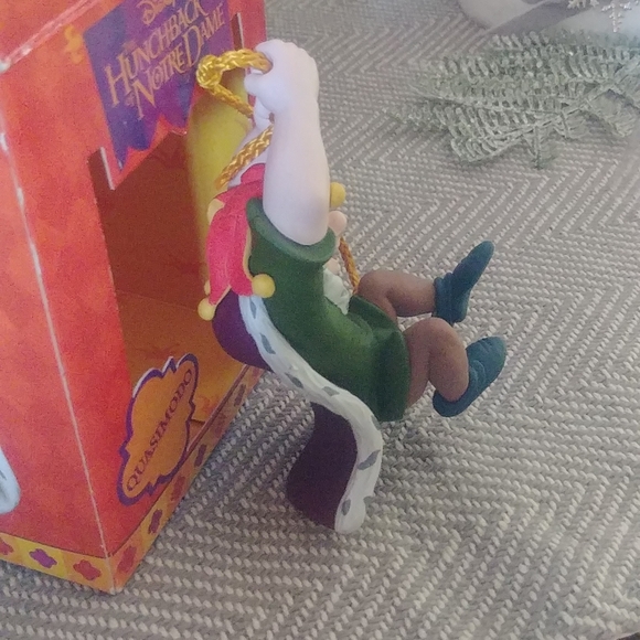 Grolier vintage Quasimodo Christmas Ornament - Picture 2 of 6